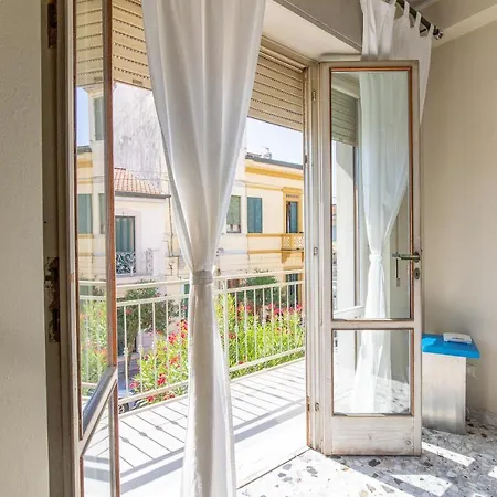Apartman Marco Polo Viareggio
